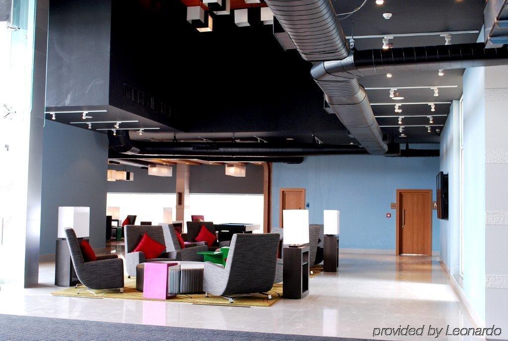 Aloft Coimbatore Singanallur Interior photo